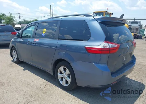 2015 Toyota Sienna Le 8 Passenger из США, поврежденный, VIN 5TDKK3DC1FS642029
